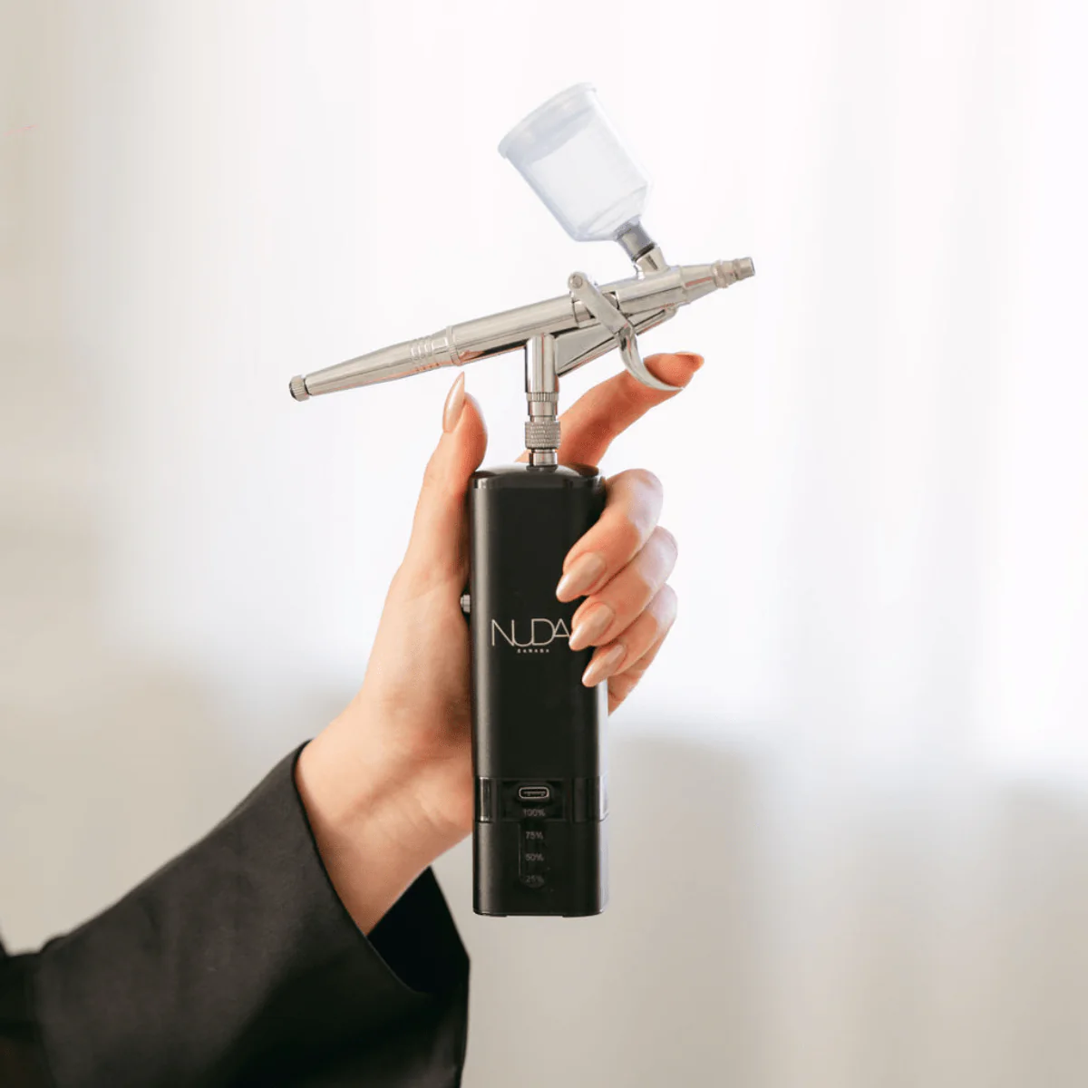 Contouring Airbrush Applicator - Image 6